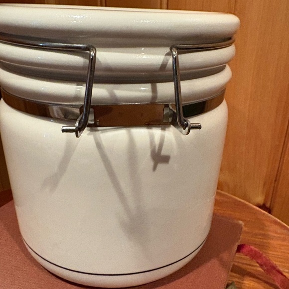 Disney Sketchbook Mickey Mouse ceramic canister 5” - Picture 4 of 10